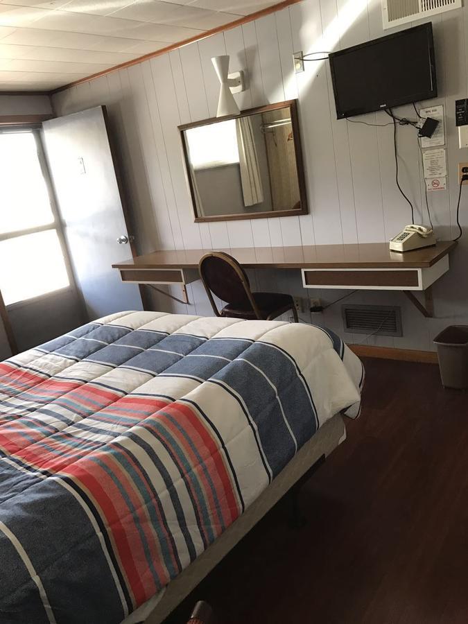 Melody Motor Lodge Connellsville Luaran gambar